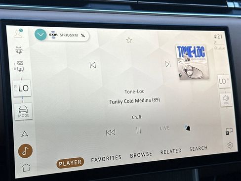 Used 2025 Land Rover Range Rover SE image 25