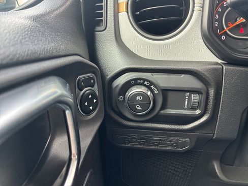 New 2026 Jeep Gladiator Sport image 27