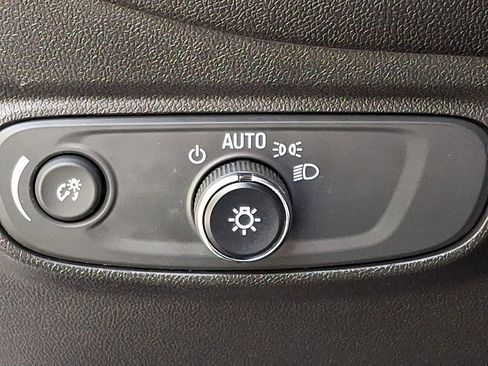 Certified 2023 Chevrolet Equinox LT AWD/4WD image 24