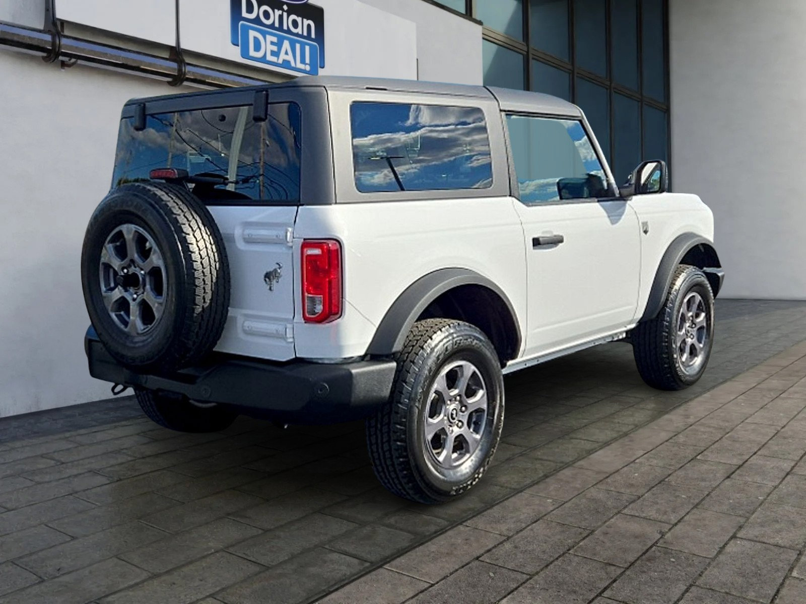Used 2024 Ford Bronco Big Bend AWD/4WD image 3