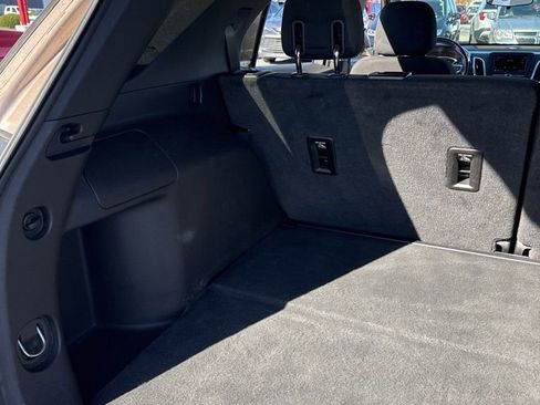 Used 2019 Chevrolet Equinox LT image 20