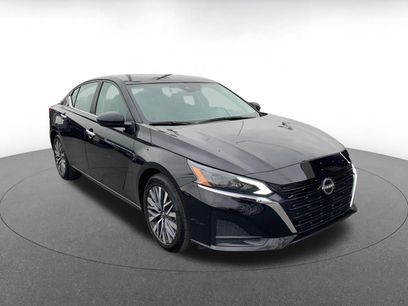 Used 2025 Nissan Altima 2.5 SV