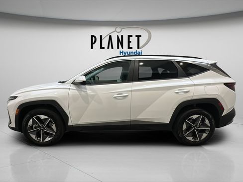 Certified 2025 Hyundai Tucson SEL AWD/4WD image 3