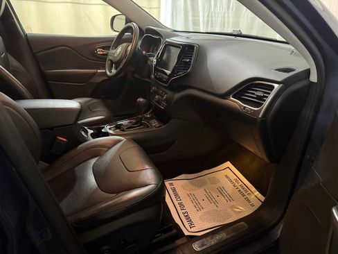 Used 2020 Jeep Cherokee Limited w/ Trailer Tow Group image 27