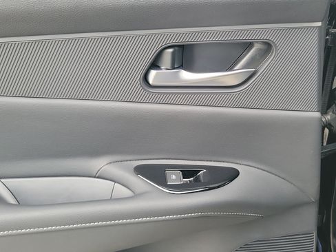 Certified 2025 Nissan Murano SV FWD image 13