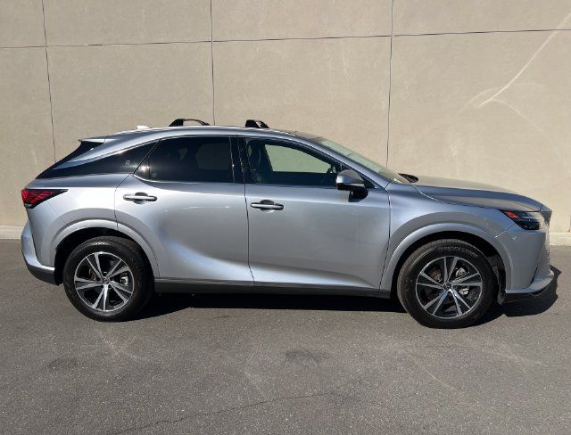Used 2025 Lexus RX 350 FWD image 5