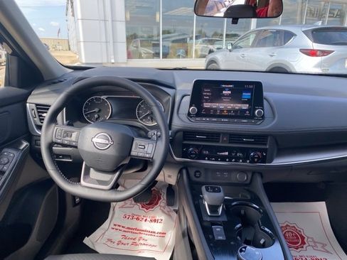 New 2026 Nissan Rogue SV w/ SV Premium Package image 14