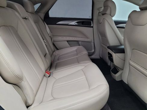 Used 2017 Lincoln MKZ Premiere AWD/4WD image 19