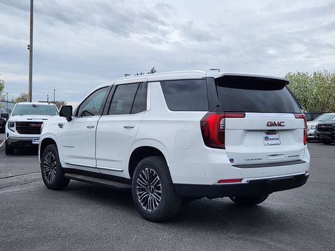 New 2026 GMC Yukon Elevation image 2