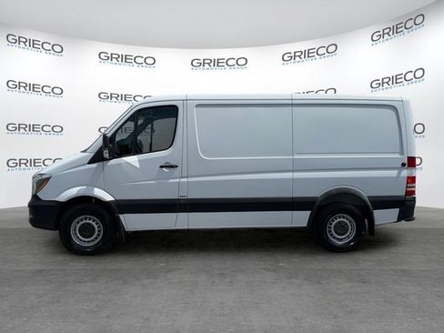 Used 2015 Mercedes-Benz Sprinter 2500 image 4