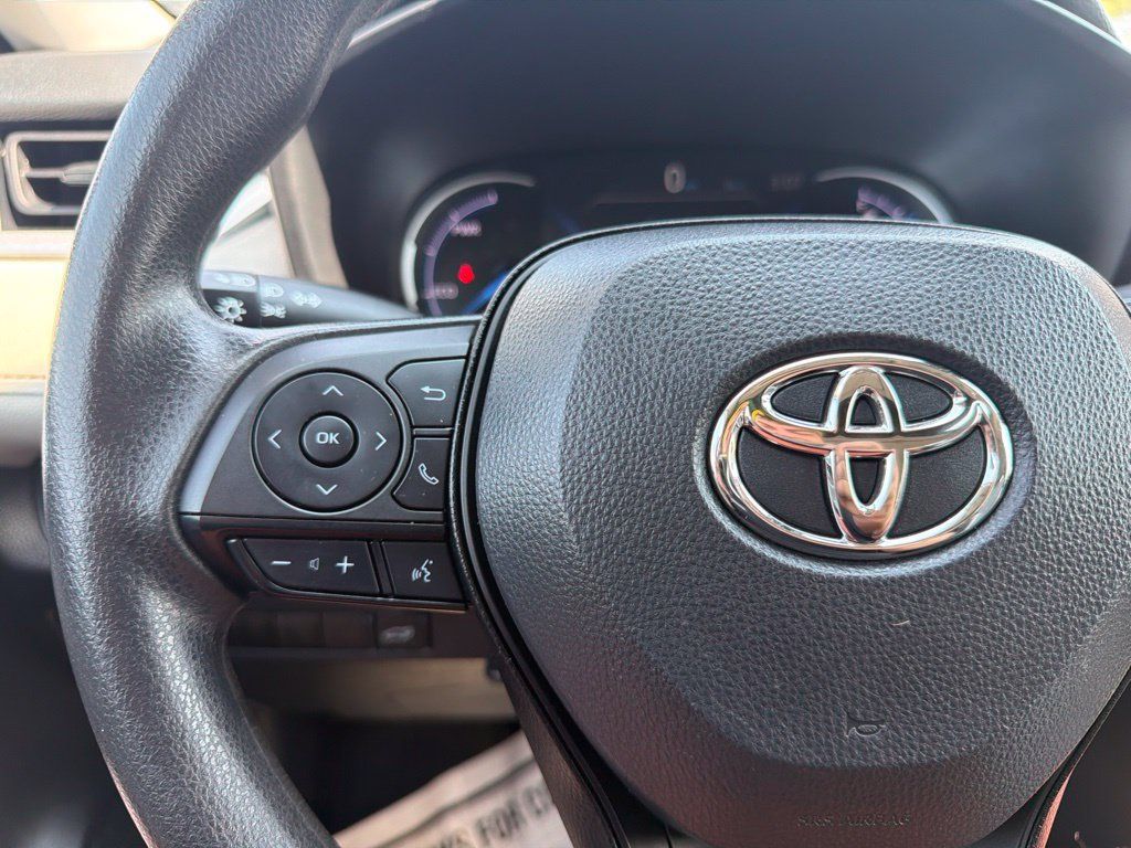 Used 2024 Toyota RAV4 XLE w/ Convenience Package AWD/4WD image 26
