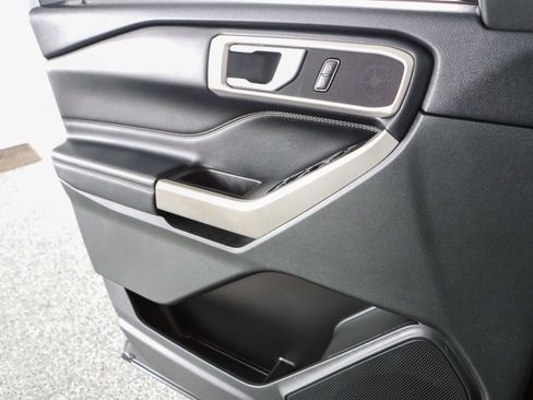 Used 2023 Ford Explorer XLT w/ Equipment Group 202A image 21