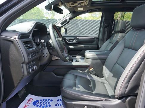 Used 2024 Chevrolet Suburban RST w/ Luxury Package AWD/4WD image 20
