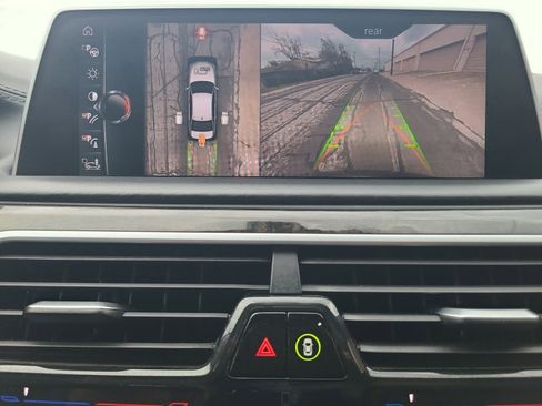 Used 2016 BMW 750i image 15