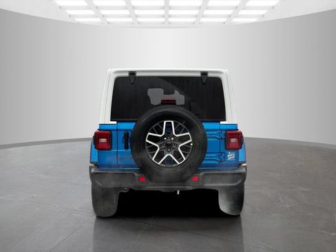 New 2026 Jeep Wrangler Unlimited Sahara AWD/4WD image 6