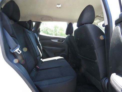 Used 2021 Nissan Rogue Sport S AWD/4WD image 16