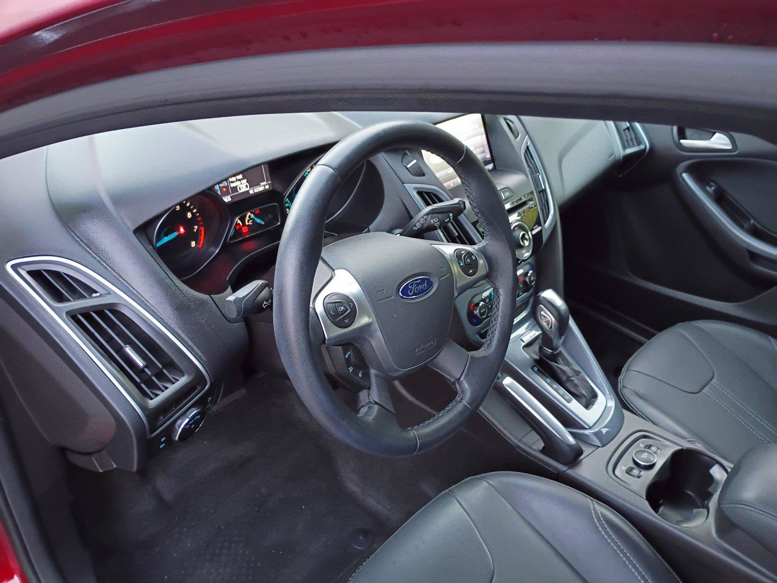 Used 2014 Ford Focus Titanium FWD image 10