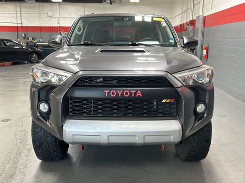 Used 2019 Toyota 4Runner TRD Off-Road AWD/4WD image 3