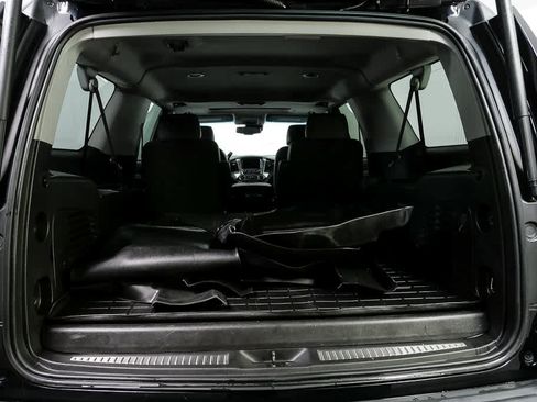 Used 2018 Chevrolet Suburban LT AWD/4WD image 33