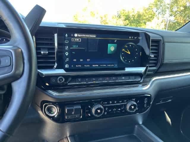 Used 2025 Chevrolet Silverado 3500 LT w/ All Star Edition AWD/4WD image 15