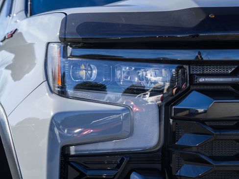 Used 2024 Chevrolet Silverado 1500 ZR2 w/ Technology Package image 15