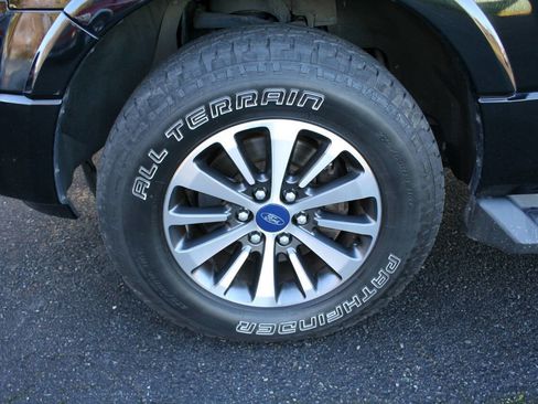 Used 2016 Ford Expedition EL XLT w/ Equipment Group 202A image 29