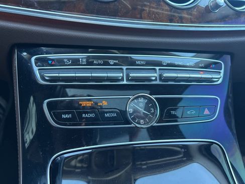 Used 2018 Mercedes-Benz E 300 image 36