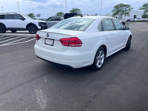 Used 2015 Volkswagen Passat 1.8T Limited Edition FWD image 4
