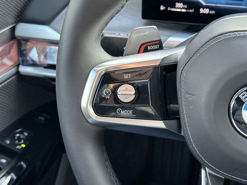 Used 2026 BMW 740i xDrive image 30