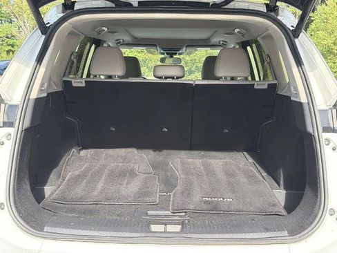 Certified 2024 Nissan Rogue SV w/ SV Premium Package FWD image 26