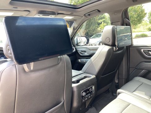 Used 2022 Chevrolet Tahoe Z71 w/ Off-Road Capability Package AWD/4WD image 16