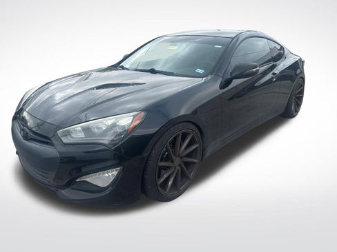 Used 2015 Hyundai Genesis 3.8 RWD image 1