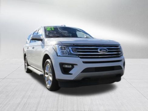 Used 2021 Ford Expedition Max XLT image 9