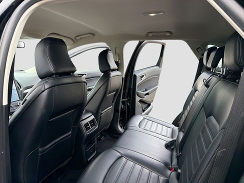 Used 2024 Ford Edge SEL AWD/4WD image 6
