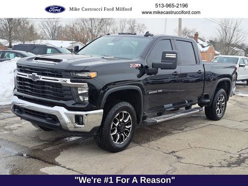 Used 2024 Chevrolet Silverado 2500 LT w/ Safety Package image 1