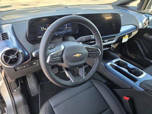 New 2026 Chevrolet Equinox EV LT w/ LPO, Blackout Package image 22
