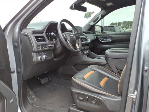 Used 2021 GMC Yukon AT4 w/ Rear Media and Nav Package image 20