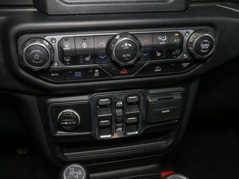 Used 2023 Jeep Wrangler Unlimited w/ Cold Weather Group AWD/4WD image 27