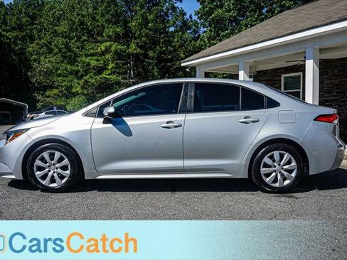 Used 2021 Toyota Corolla LE FWD image 8