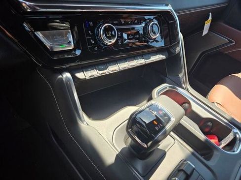 New 2026 GMC Sierra 1500 Denali Ultimate AWD/4WD image 13