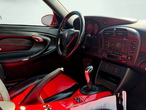 Used 2004 Porsche 911 Carrera RWD image 22