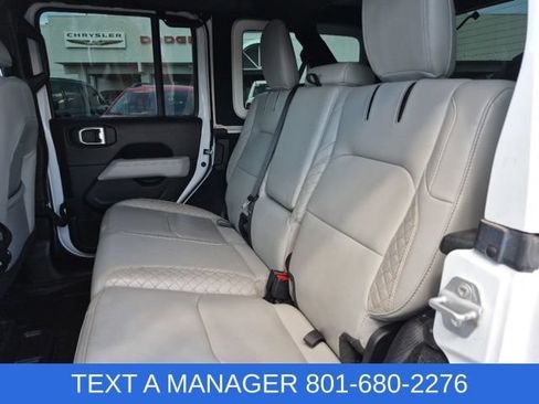 Used 2022 Jeep Wrangler Unlimited Sahara AWD/4WD image 26