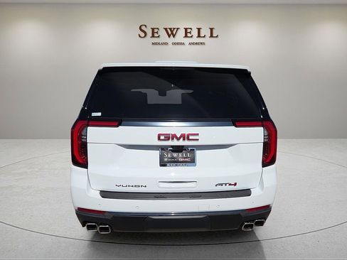 Used 2026 GMC Yukon XL AT4 w/ AT4 Premium Plus Package image 4