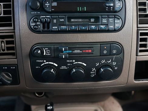 Used 2003 Dodge Durango SLT AWD/4WD image 35