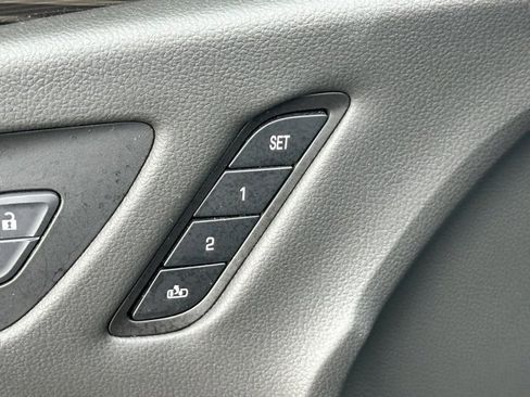 Used 2019 Buick Envision Essence image 16