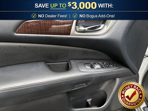 Used 2014 Nissan Pathfinder SL w/ SL Premium Package FWD image 16