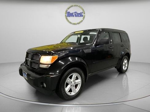 Used 2010 Dodge Nitro SXT w/ Trailer Tow Group AWD/4WD image 2