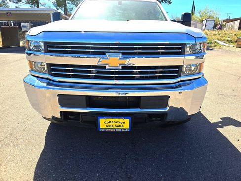 Used 2017 Chevrolet Silverado 2500 W/T AWD/4WD image 28