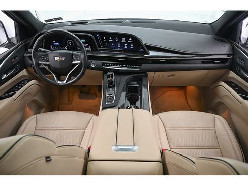 Used 2022 Cadillac Escalade Premium Luxury w/ LPO, Illumination Package image 33