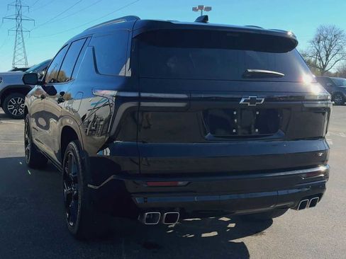 Used 2024 Chevrolet Traverse RS image 6